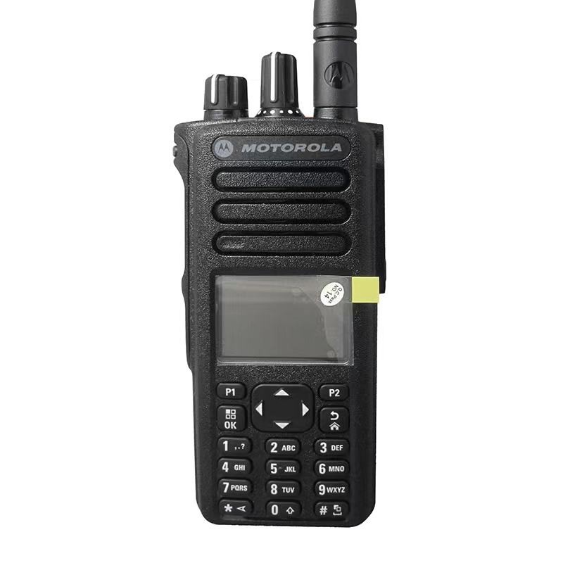 جهاز اتصال لاسلكي بعيد المدى من موتورولا — طراز XIR P8668 (VHF/UHF) — جهاز ووكي توكي مزود بنظام تحديد المواقع العالمي (GPS) جهاز اتصال لاسلكي بعيد المدى من موتورولا — طراز XIR P8668 (VHF/UHF) — جهاز ووكي توكي مزود بنظام تحديد المواقع العالمي (GPS)